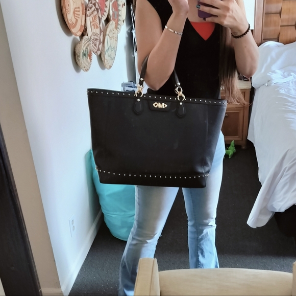 Michael Kors Devon Extra-Large Studded Pebbled Leather Tote Bag Black Purse $558 - Picture 2 of 16